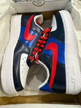 Nike Women’s Air Force 1 ‘07 Sneakers Custom Navy, Royal & Red Size 7 NIB